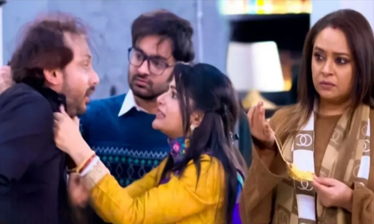 শুভর কাছে মার খেয়ে আসল চোরের কথা জানিয়ে দিল কাজের লোক! ধুন্ধুমার পর্ব মিস করবেন না 1 Star Jalsha, Bengali Serial, Subha Bibaho, Subha Bibaho Today Episode 9th February, স্টার জলসা, শুভ বিবাহ