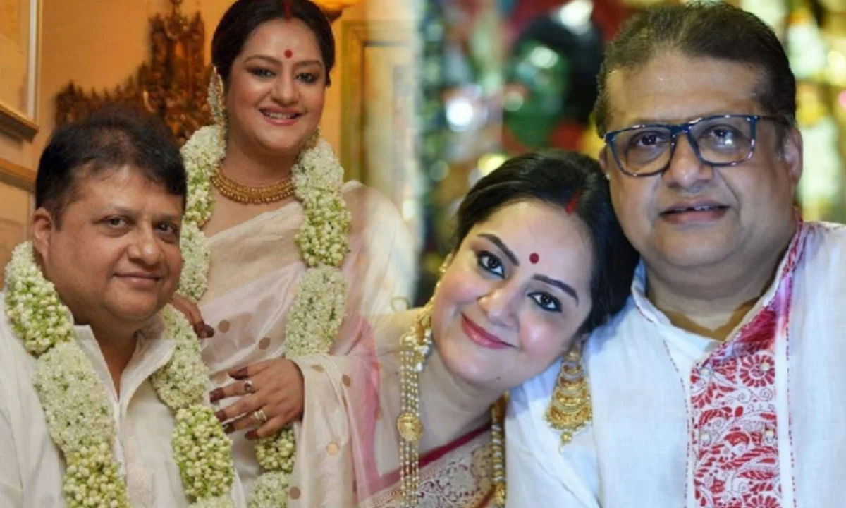 প্রথম বউয়ের বিরুদ্ধে অত্যাচারের অভিযোগ এনে সম্পর্ক ভেঙেছিলেন, নতুন বউয়ের কপালে জোটে 'ঘর ভাঙানি' তকমা! আজও বিতর্কে অগ্নিদেব-সুদীপার সম্পর্ক 1 Sudipa Chatterjee, Agnidev Chatterjee, tollywood, সুদীপা চ্যাটার্জি, অগ্নিদেব চ্যাটার্জী, টলিউড
