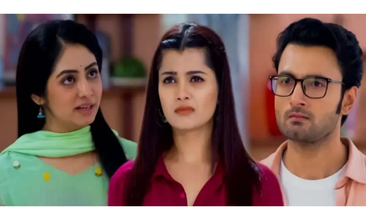 মা হচ্ছে রোশনাই, বাবা হতে চলেছে আরণ্যক! সন্তানকে অস্বীকার করছে চ্যাটার্জি পরিবার! রোশনাইয়ের জীবনে শুরু নতুন লড়াই 1 Tollywood serial 'Roshnai', Star Jalsha entertainment, Sean Mukherjee, Tiyasha Lepcha, টলিউড অভিনেতা অভিনেত্রী সিরিয়াল বাংলা সিরিয়াল, ধারাবাহিক, রোশনাই, শন মুখার্জি, তিয়াসা লেপচা, স্টার জলসা,