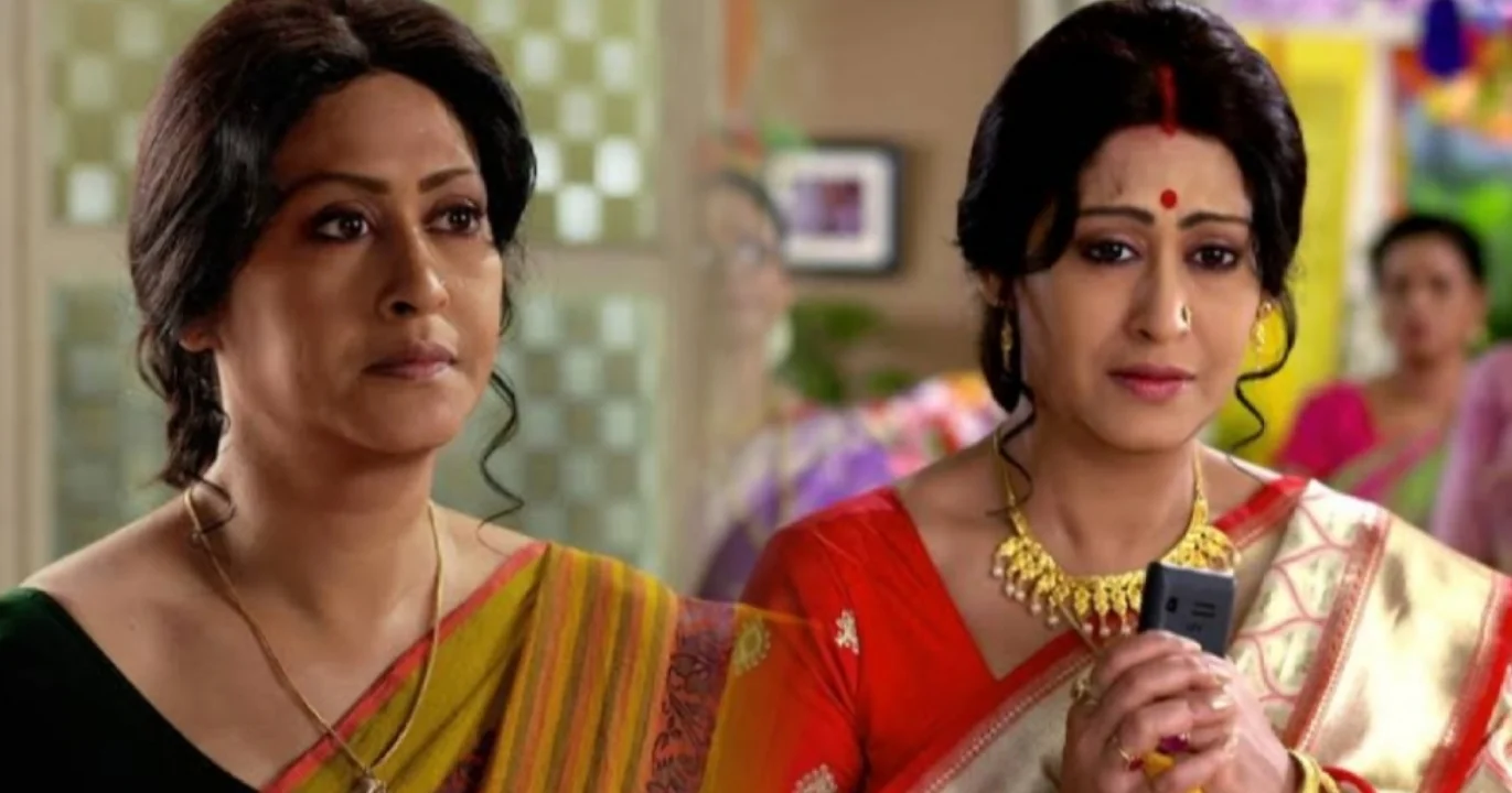 Indrani Haldar, Motherhood Regret, Childless By Choice, Personal Confession, Bengali Actress, Goyenda Ginni, Sreemoyee, Career vs Motherhood, Adoption, Television Star, Emotional Statment, Actress Life, ইন্দ্রাণী হালদার, মা হতে না পারা, ব্যক্তিগত আক্ষেপ, সন্তানের অভাব, ইন্ডাস্ট্রির মামণি, শ্রীময়ী, গোয়েন্দা গিন্নি, অভিনেত্রীর জীবন, সন্তান দত্তক, আবেগপ্রবণ বক্তব্য, ছোট পর্দার অভিনেত্রী