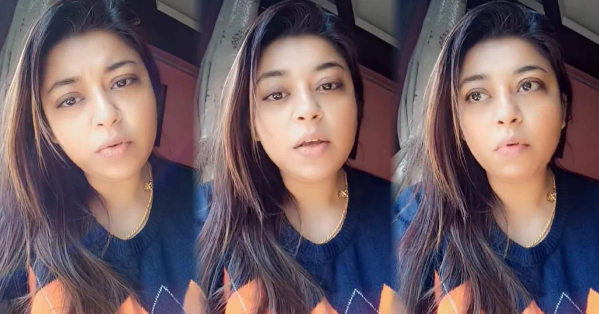 Lagnajita Chakraborty, Madhubanti Mukherjee, Folk Music, Artistic Freedom, Cultural Stage, Music And Religion, Artist Harassment, Secular Song Debate, Stage Disruption, Protest, লগ্নজিতা চক্রবর্তী, মধুবন্তী মুখার্জী, লোকসংগীত, শিল্পীর স্বাধীনতা, সাংস্কৃতিক মঞ্চ, গান ও ধর্ম, শিল্পী হেনস্থা, সেকুলার গান বিতর্ক, অসহিষ্ণুতা, মঞ্চে বাধা, প্রতিবাদ