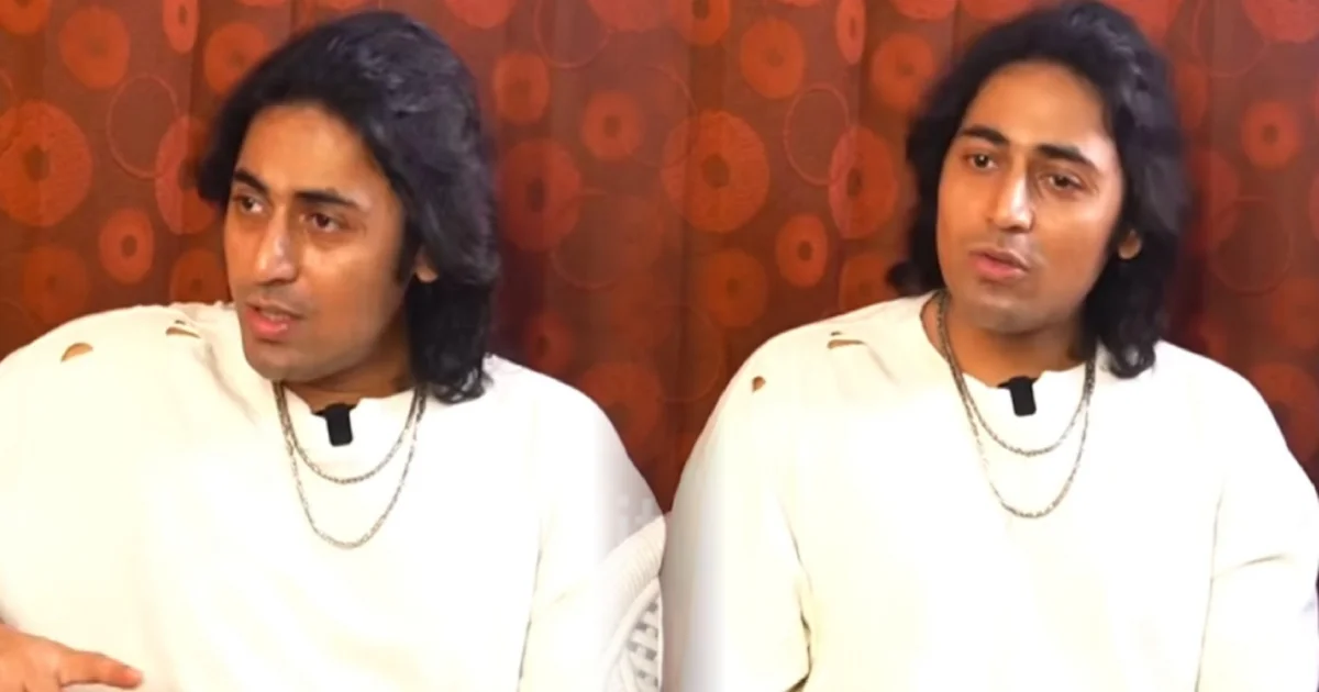 "যা যা নে'শা মানুষ ভাবতে পারে, সব করেছি...ম'লমূ'ত্র বেরিয়ে যেত বুঝতাম না, জীবনের সবচেয়ে অন্ধকার অধ্যায় ছিল!" ভয়াবহ অভিজ্ঞতার কথা জানালেন সপ্তর্ষি মৌলিক! নে'শার গভীর খাদ থেকে আলোয় ফেরার গল্প বলতে গিয়ে চোখ ভিজে এলো তাঁর! 1 Saptarshi Moulik, Small Screen Actor, Life Struggle, Dry Intoxication, Addiction Spiral, Near Collapse, Dark Phase, Revival Story, Theatre Journey, Actor Life, Comeback, Bengali Television, Bengali Serial, Emotional Story, সপ্তর্ষি মৌলিক, ছোটপর্দার অভিনেতা, জীবন যুদ্ধ, শুকনো নেশা, নেশার আসক্তি, অন্ধকার অধ্যায়, ফিরে আসার গল্প, পুনর্জন্ম, থিয়েটার আর্টিস্ট, গৃহপ্রবেশ সিরিয়াল, অভিনেতার সংগ্রাম, বাংলা টেলিভিশন, বাংলা ধারাবাহিক, অনুপ্রেরণার গল্প