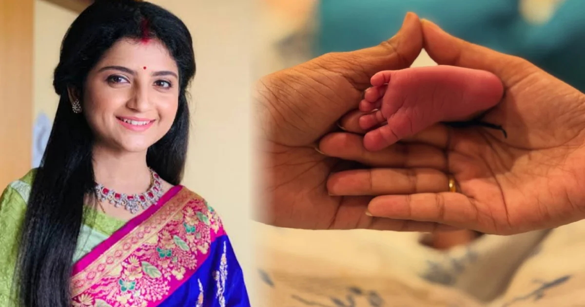 অদিতি মুন্সী, মাতৃত্ব, সন্তানের একমাস, নিদ্রাহীন রাত, টলিউড, সঙ্গীতশিল্পী, পরিবার, দেবরাজ, ভালোবাসা, নতুন জীবন, Aditi Munsi, Motherhood, Baby Boy, First Month Celebration, Sleepless Nights, Singer, Tollywood, Family Life, New Mother, Parenthood