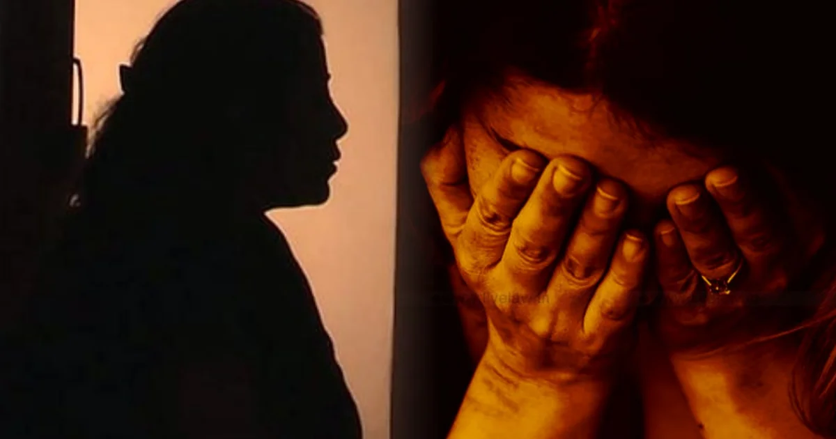 ছবি পোস্ট করলেই ধ*র্ষণের হু'মকি, শুটিংয়ের আগের দিন কাজ বাতিল! গ্ল্যামারের আড়ালে অন্ধকার দিক নিয়ে বি'স্ফোরক দাবি জনপ্রিয় অভিনেত্রীর! অভিজ্ঞতা ভাগ করতে গিয়ে ভিজে গেল চোখ! 1 Bollywood Controversy, Social Media Threats, Rape Threat Allegations, Music Video, Last Minute Replacement, Dark Side Of Industry, Online Trolling, Body Shaming, Entertainment News, বলিউড বিতর্ক, সামাজিক মাধ্যমে হুমকি, ধর্ষণের হুমকি, মিউজিক ভিডিও বিতর্ক, শেষ মুহূর্তে বাদ, ইন্ডাস্ট্রির অন্ধকার দিক, অনলাইন ট্রোলিং, শরীর নিয়ে কটাক্ষ, অভিনেত্রীর স্বীকারোক্তি, বিনোদন সংবাদ