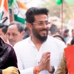 Raj Chakraborty, BJP, TMC, Bengal Elections, Barakpur Constituency, West Bengal Politics, Trinamool Congress, Election Campaign, 2026 Bengal Elections, Political Fight, Tollywood, Entertainment, রাজ চক্রবর্তী, বিজেপি, তৃণমূল কংগ্রেস, পশ্চিমবঙ্গ নির্বাচন, ব্যারাকপুর কেন্দ্র, বিধানসভা নির্বাচন, নির্বাচনী প্রচার, ২০২৬ নির্বাচন, বাংলার রাজনীতি, তৃণমূল, টলিউড, বিনোদন সংবাদ