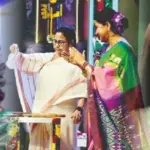 Rachana Banerjee, Didi Number One Season 10, Zee Bangla, Swastika Mukherjee, Bengali Television, Didi Number One Host, Tollywood, Mamata Banerjee, TMC, Entertainment, রচনা বন্দ্যোপাধ্যায়, দিদি নাম্বার ওয়ান, দিদি নাম্বার ওয়ান সিজন ১০, জি বাংলা, স্বস্তিকা মুখোপাধ্যায়, বাংলা টেলিভিশন, টলিউড, মমতা বন্দ্যোপাধ্যায়, তৃণমূল কংগ্রেস, বিনোদন সংবাদ