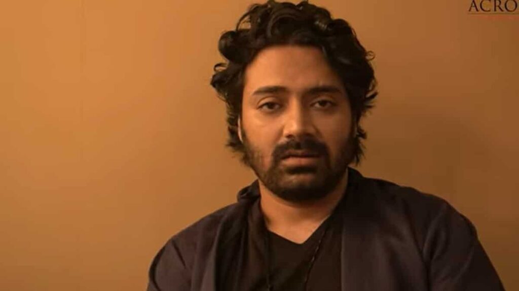 এক আত্মার দুই দেহ! বাংলা টেলিভিশনে প্রথমবার রাধা-কৃষ্ণের চিরন্তন প্রেমের গাথা! প্রকাশ্যে নতুন ধারাবাহিক 'রাধা মাধব'-এর প্রথম প্রোমো! রাধা হচ্ছেন স্বীকৃতি মজুমদার? কৃষ্ণের ভূমিকায় থাকছেন কোন জনপ্রিয় নায়ক? 2 Bengali serial
