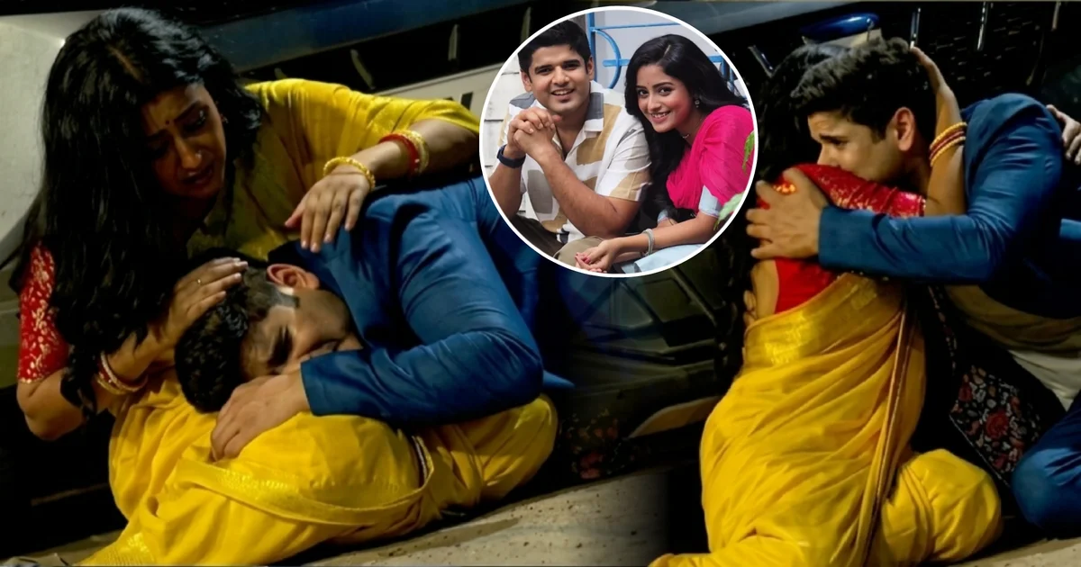 "অভিনয় যেন প্রবহমান নদী...যে পাত্রেই রাখা হোক না কেন, তারই আকার ধারণ করতে পারে!" "সংবেদ'নশীল দৃশ্যেও দু'জনেই পাল্লা দিয়ে নিজেদের সেরাটা দিচ্ছে!" পারুলের কোলে মাথা রেখে অঝোরে কাঁ'দছে রায়ান, খুলে বলছে অতীতের যন্ত্র'ণা! 'পরিণীতা'র সাম্প্রতিক পর্বে ঈশানী-উদয়ের অভিনয়ে মুগ্ধ সকলে! প্রশংসায় পঞ্চমুখ নেটপাড়া, আপনাদের কেমন লাগছে? 1 Parineeta, Parul Rayan, Ishani Chatterjee, Uday Pratap Singh, Zee Bangla, Bengali Serial, Parineeta Serial, Emotional Scene, Rayan Parul Love, Bengali Television, Serial Update, ঈশানী চট্টোপাধ্যায়, উদয় প্রতাপ সিং, পরিণীতা, পারুল রায়ান, জি বাংলা, বাংলা ধারাবাহিক, আবেগঘন দৃশ্য, দর্শক প্রতিক্রিয়া, অভিনয়ের প্রশংসা, বিনোদন