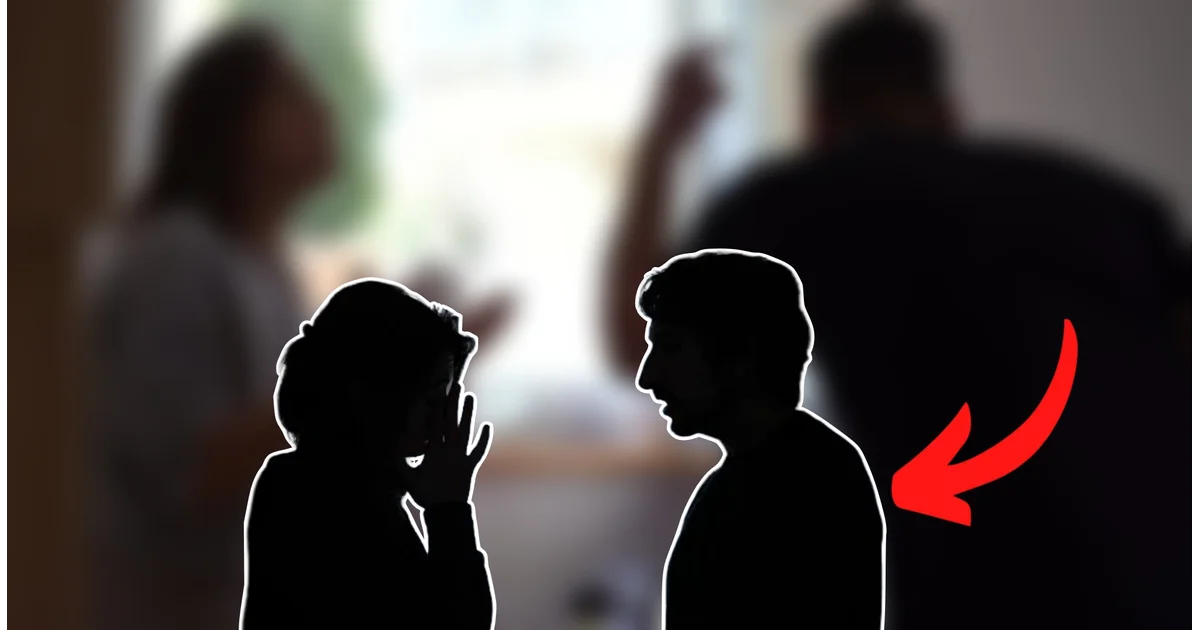 ‘আমার জীবনের সব ক্ষতির জন্য তুমিই দায়ী!’ টলিপাড়ায় মা-ছেলের সম্পর্কে চরম অশান্তি! বিবাহবিচ্ছেদের জন্যও মাকে দায়ী! মায়ের বাড়িতে গিয়ে ভাঙচুরের অভিযোগ, সামনে এল অন্দরমহলের বি*স্ফোরক কথা! 1 bengali director mother son family dispute divorce controversy