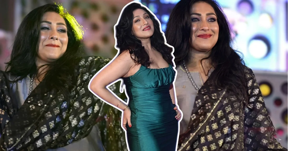‘মহাপাগলগুলো সব আমাকে দেখতে এসেছে, কী আর বলব!’ মাচা শো-তে গান গেয়ে ফের নেটপাড়ায় চরম কটা'ক্ষ ও ট্রো'লিংয়ের মুখে ঋতুপর্ণা সেনগুপ্ত! অভিনেত্রী ঘুরিয়ে দিলেন জবাবও? 1 Rituparna Sengupta, Rituparna Sengupta Singing, Rituparna Viral Video, Rituparna Troll, Macha Show, Bengali Actress, Bengali Entertainment, Tollywood, Social Media Troll, Viral Video, ঋতুপর্ণা সেনগুপ্ত, ঋতুপর্ণার গান, ঋতুপর্ণার ভাইরাল ভিডিও, ঋতুপর্ণাকে ট্রোল, মাচা শো, বাংলা অভিনেত্রী, বাংলা বিনোদন, টলিউড, সমাজমাধ্যমে ট্রোল, ভাইরাল ভিডিও